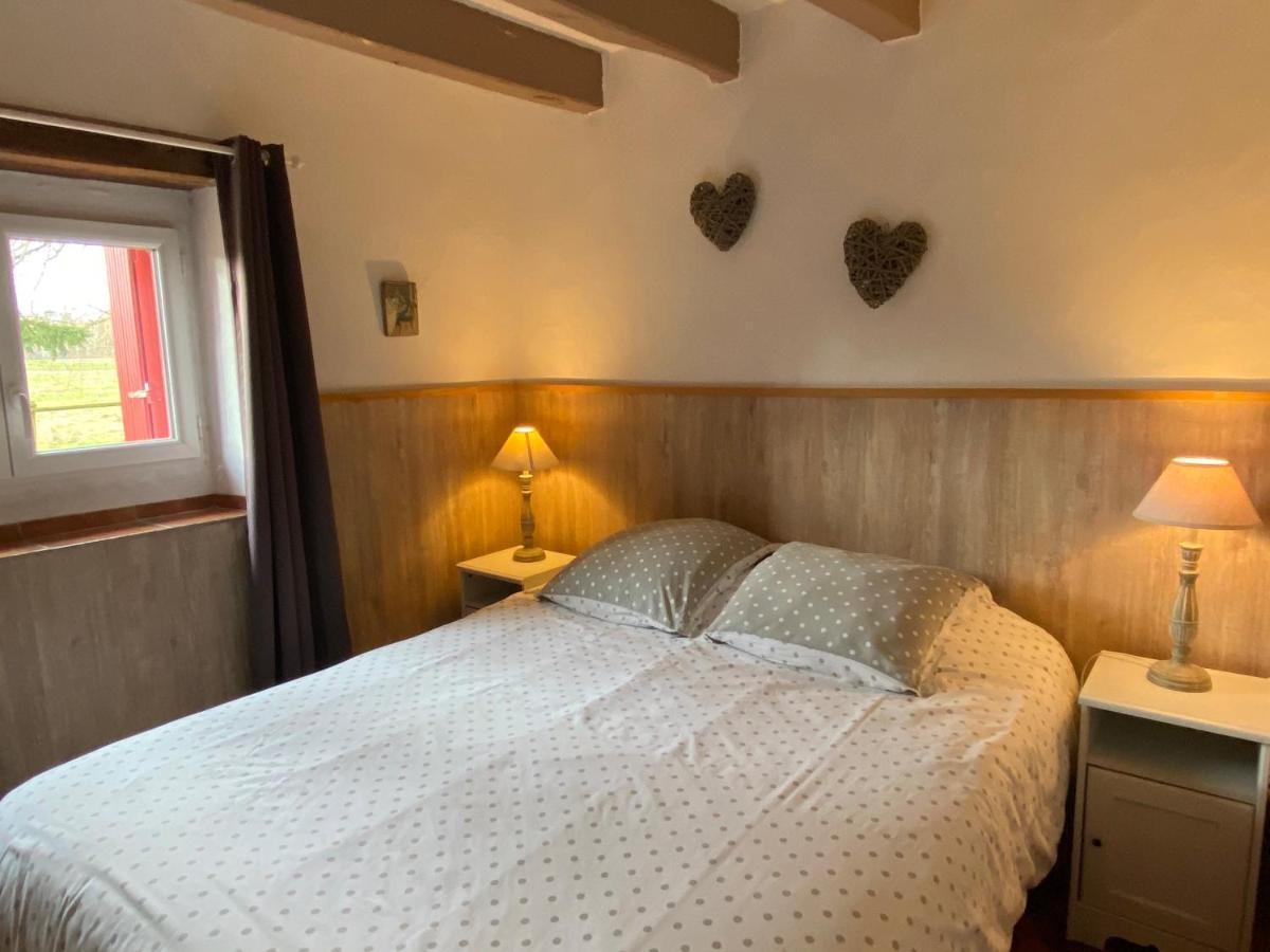 Chambres D'Hotes Les Bournais - Le Clos Milady L'Ile-Bouchard Bagian luar foto