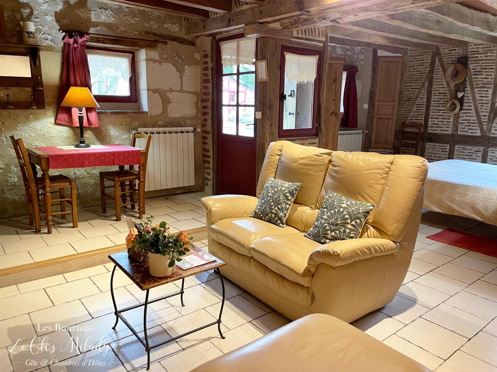 Chambres D'Hotes Les Bournais - Le Clos Milady L'Ile-Bouchard Bagian luar foto